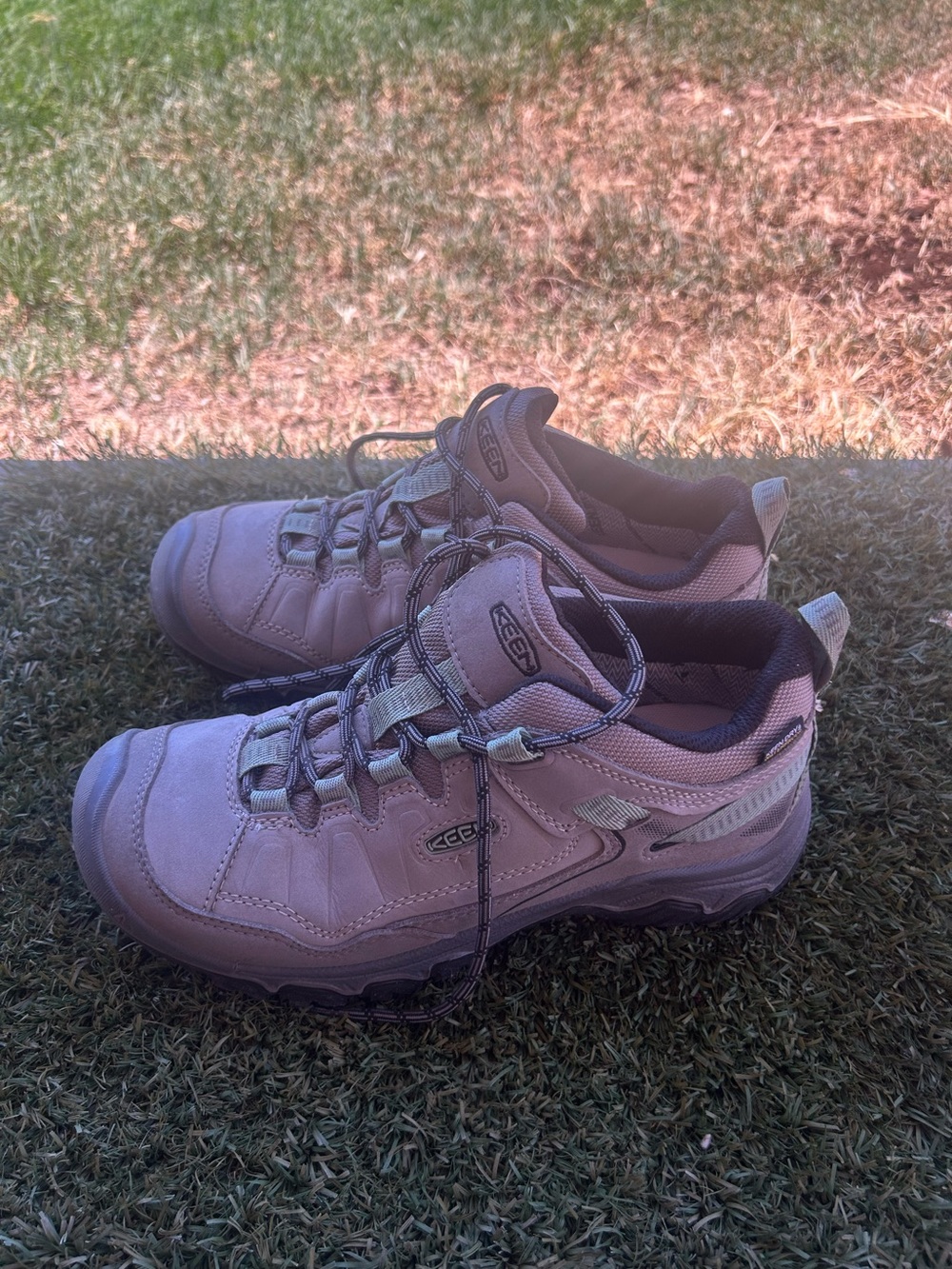Women's Keen Targhee IV Waterproof Hiking Shoes Sz 7 wide